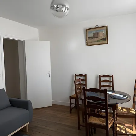 Le Beau 1 Ferienhaus Drancy