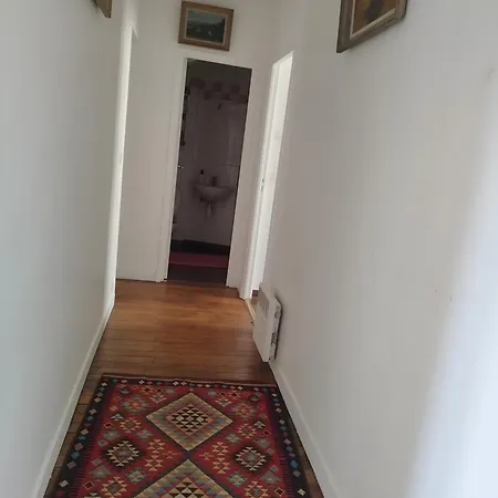 Beautiful 2-bedroom At La * Drancy